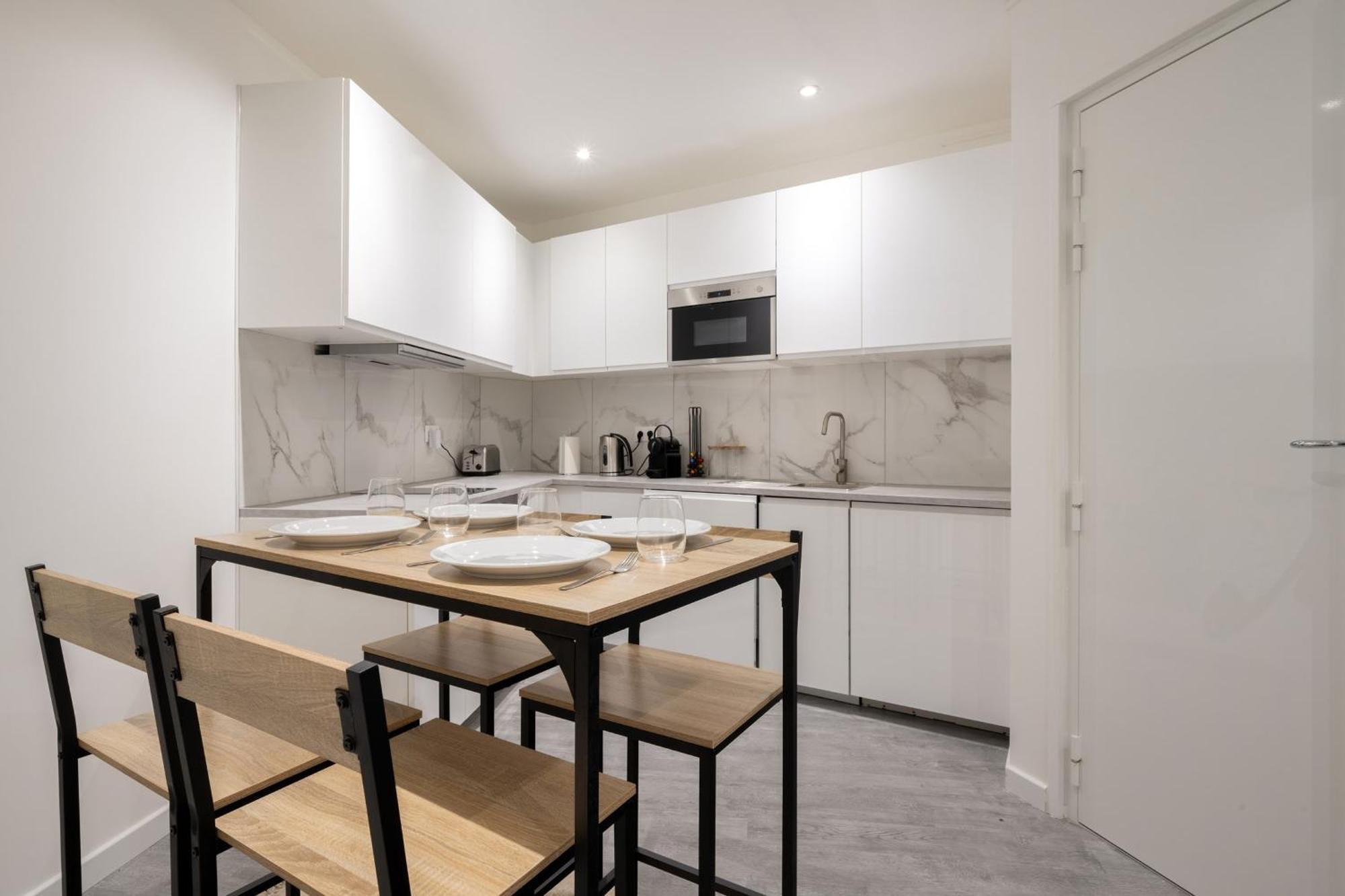 Des Colombes - Welkeys Apartment *